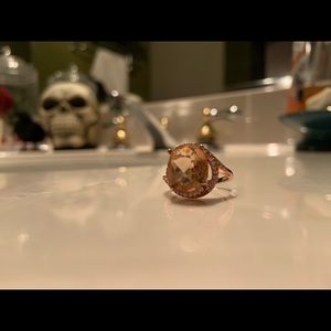 Size 7 women’s beautiful rose gold ring 💍✨